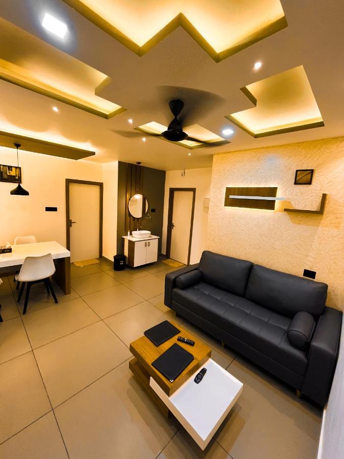 Bbc Luxury Apartments Perintalmanna Екстериор снимка