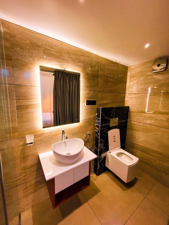 Bbc Luxury Apartments Perintalmanna Екстериор снимка