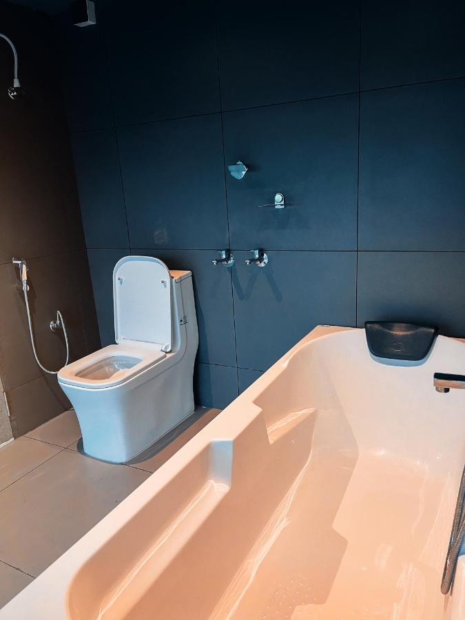 Bbc Luxury Apartments Perintalmanna Екстериор снимка
