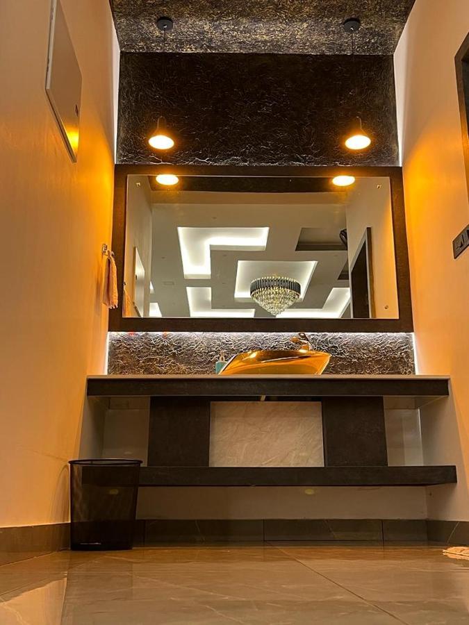 Bbc Luxury Apartments Perintalmanna Екстериор снимка