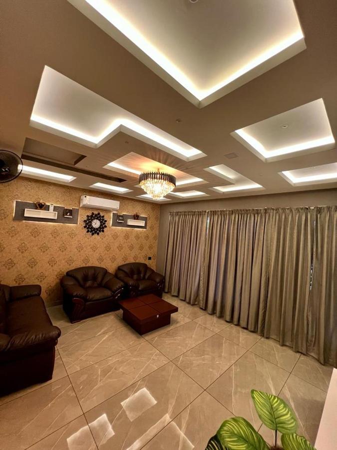 Bbc Luxury Apartments Perintalmanna Екстериор снимка