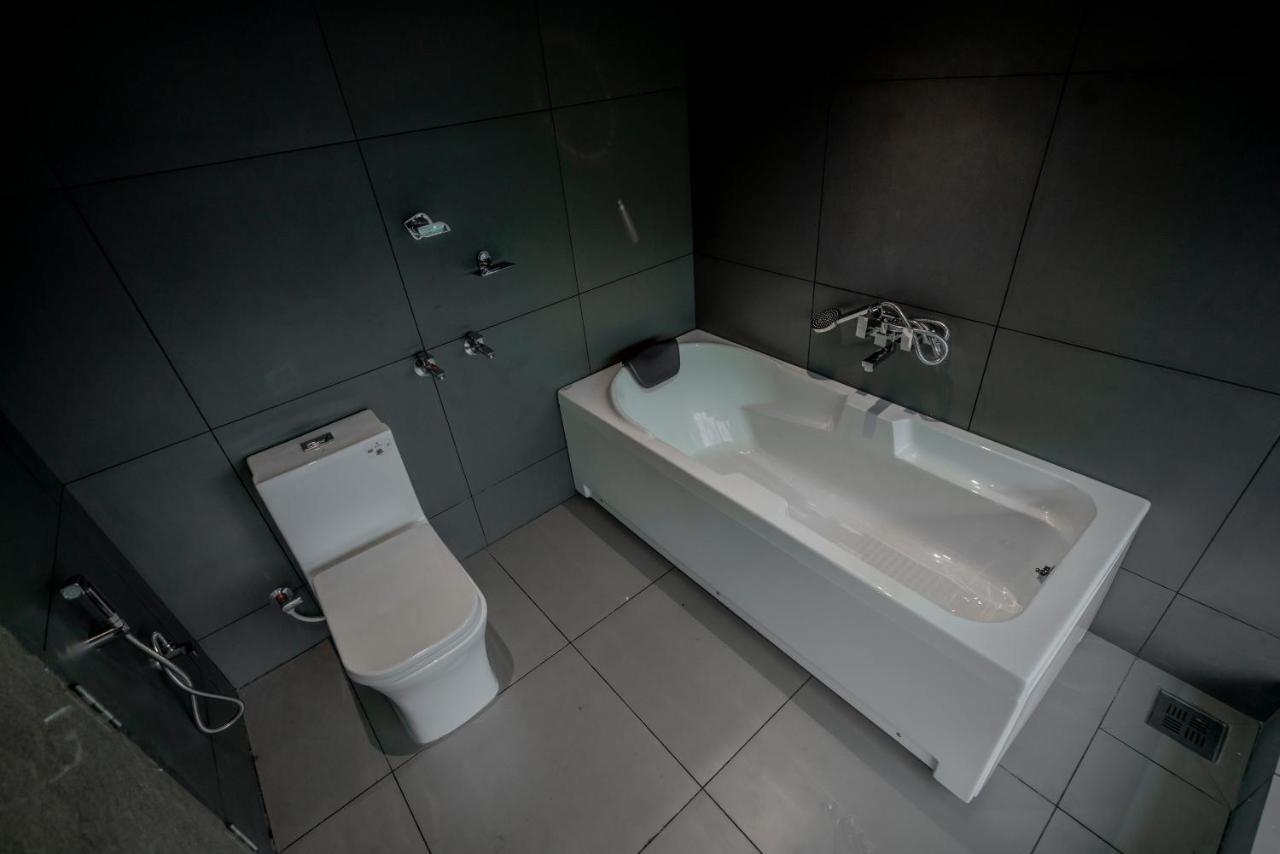 Bbc Luxury Apartments Perintalmanna Екстериор снимка